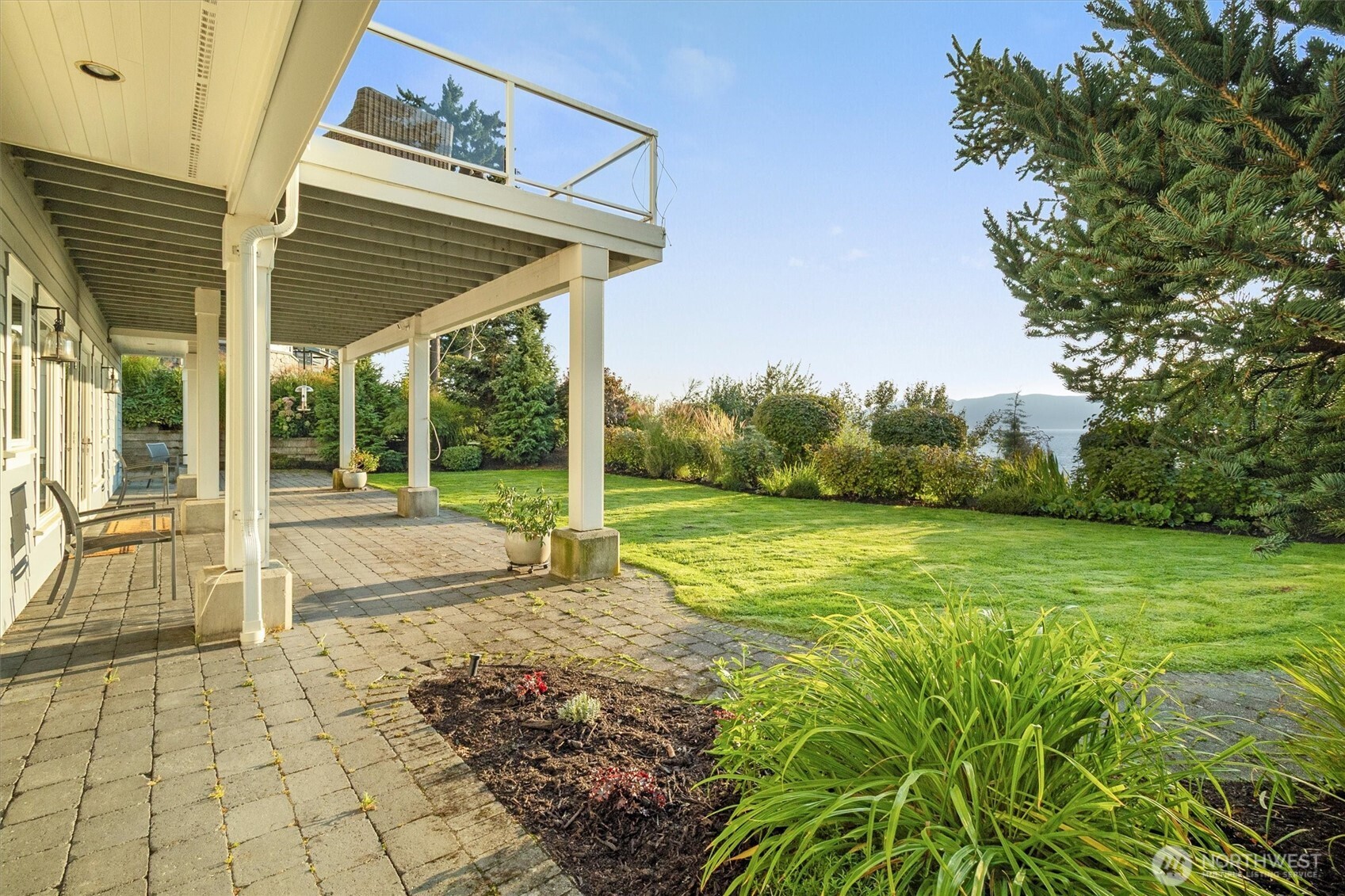 30 Shorewood Drive