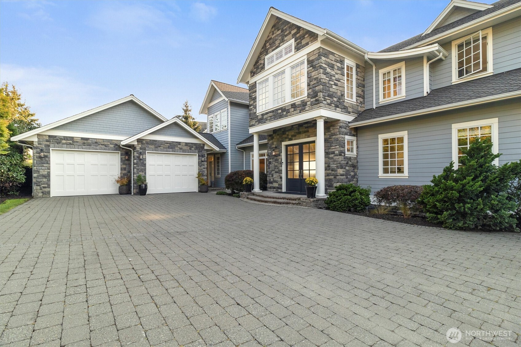 30 Shorewood Drive