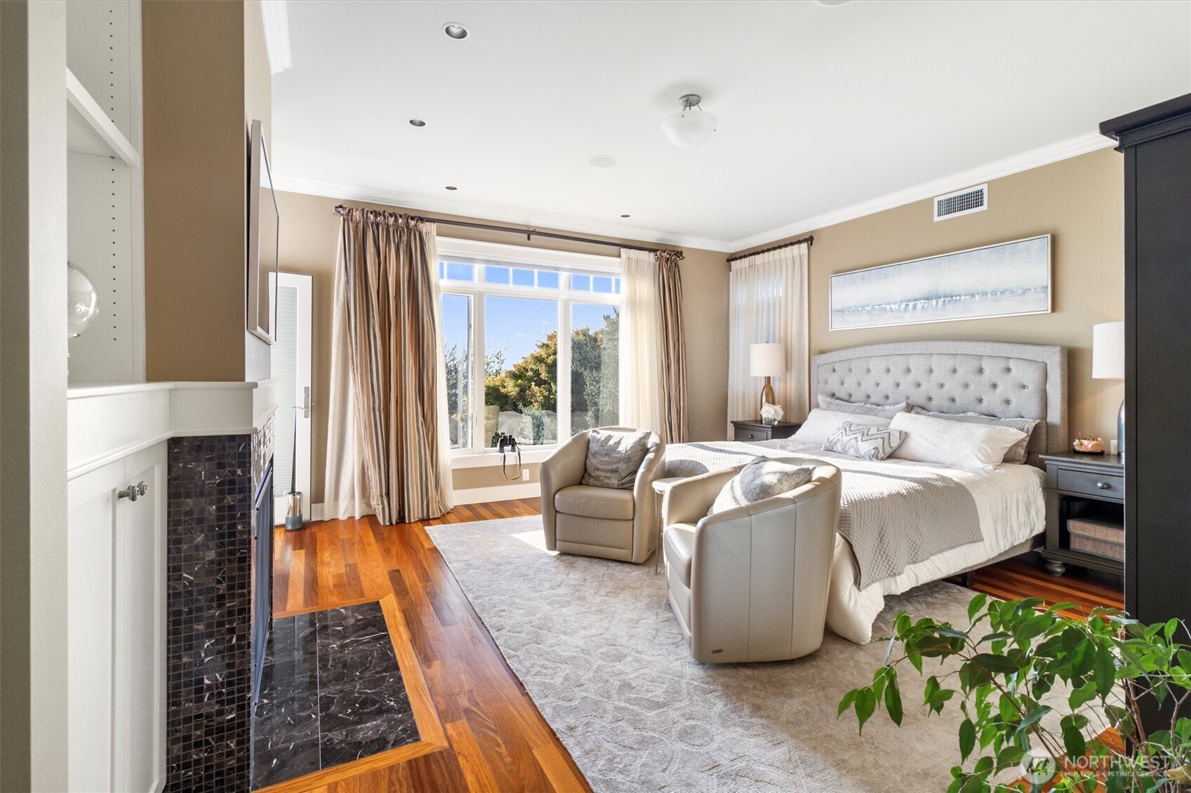 30 Shorewood Drive