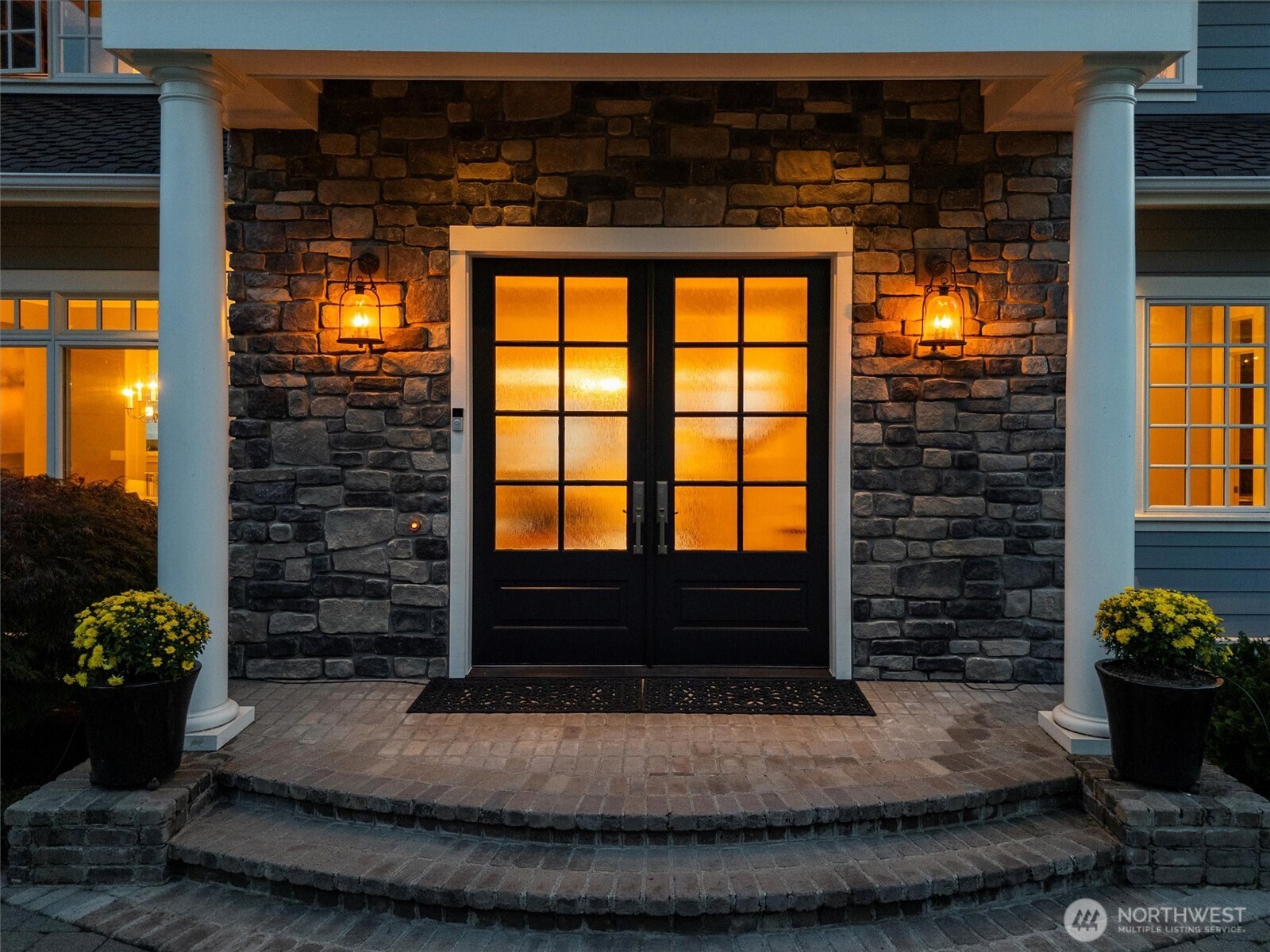 30 Shorewood Drive