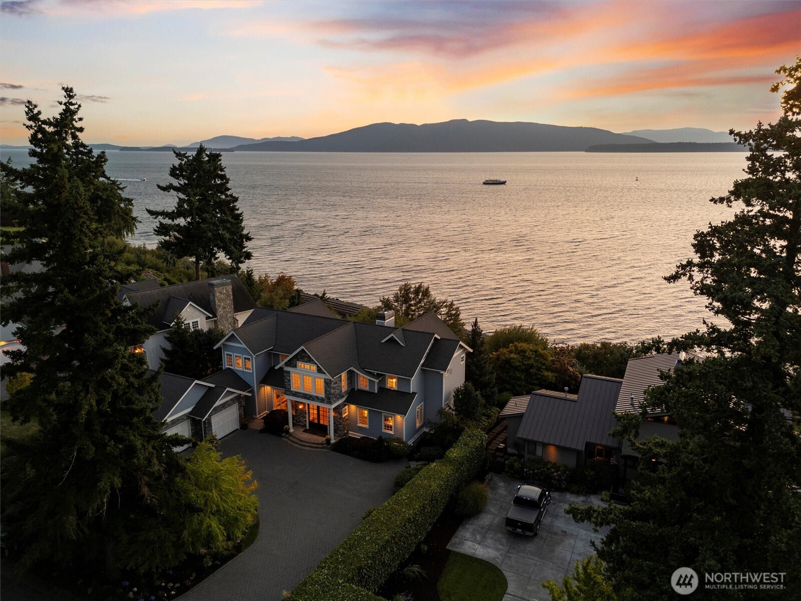 30 Shorewood Drive