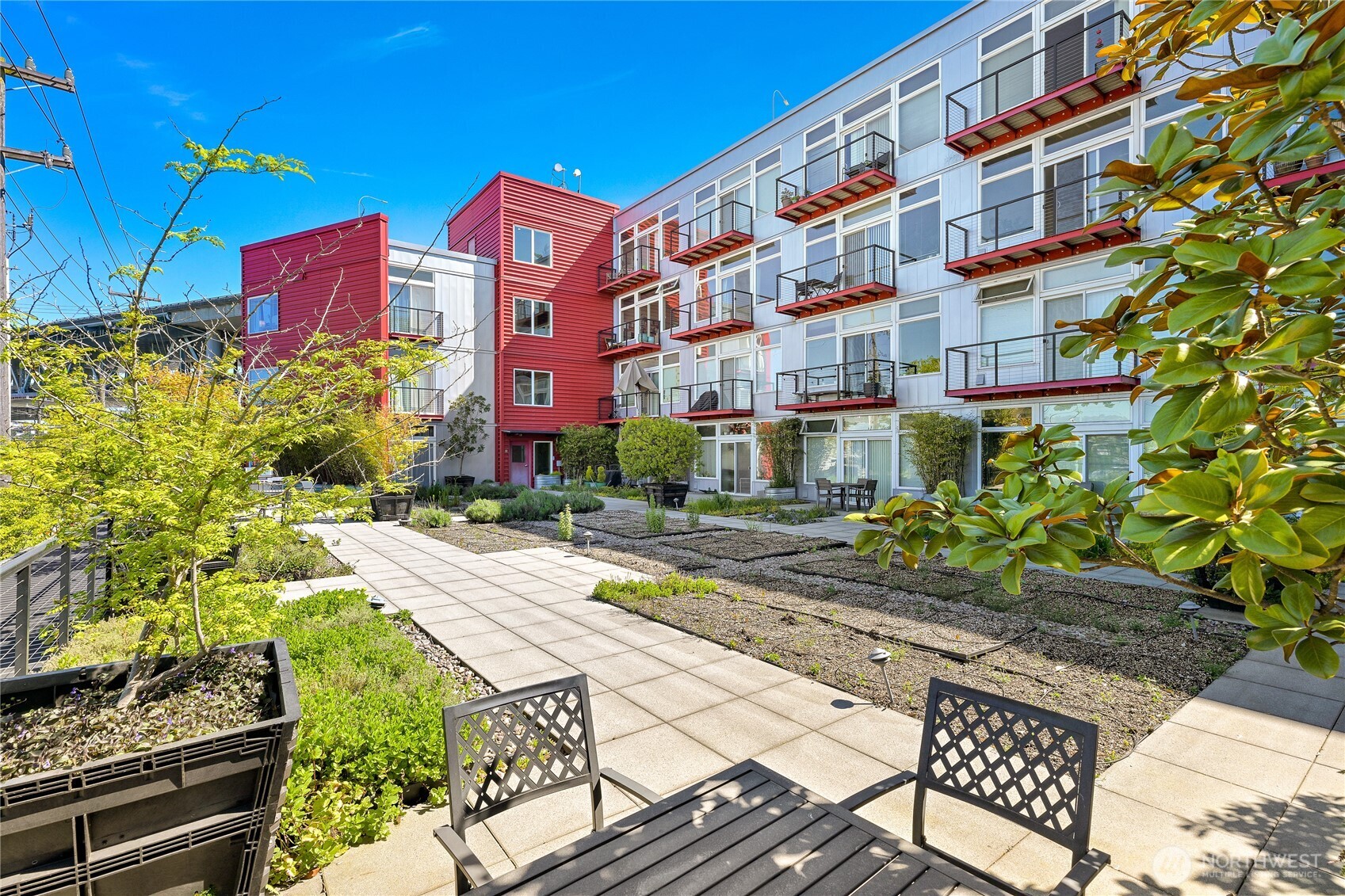 2960 Eastlake Avenue E Unit: 307