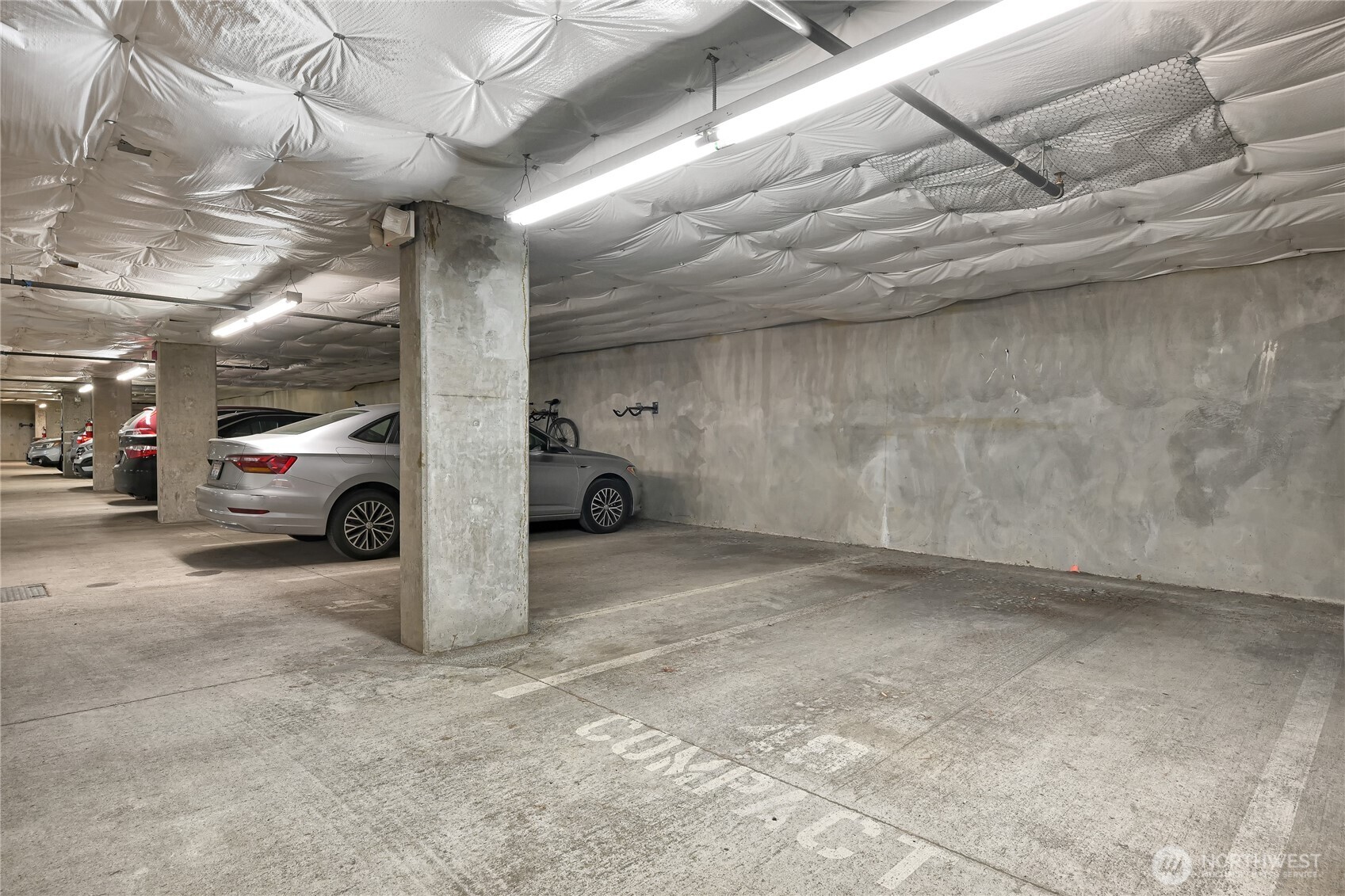 2960 Eastlake Avenue E Unit: 307