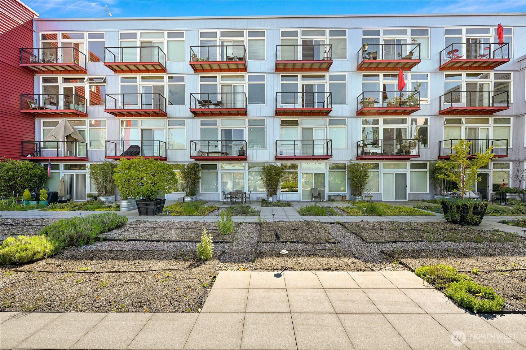 2960 Eastlake Avenue E Unit: 307