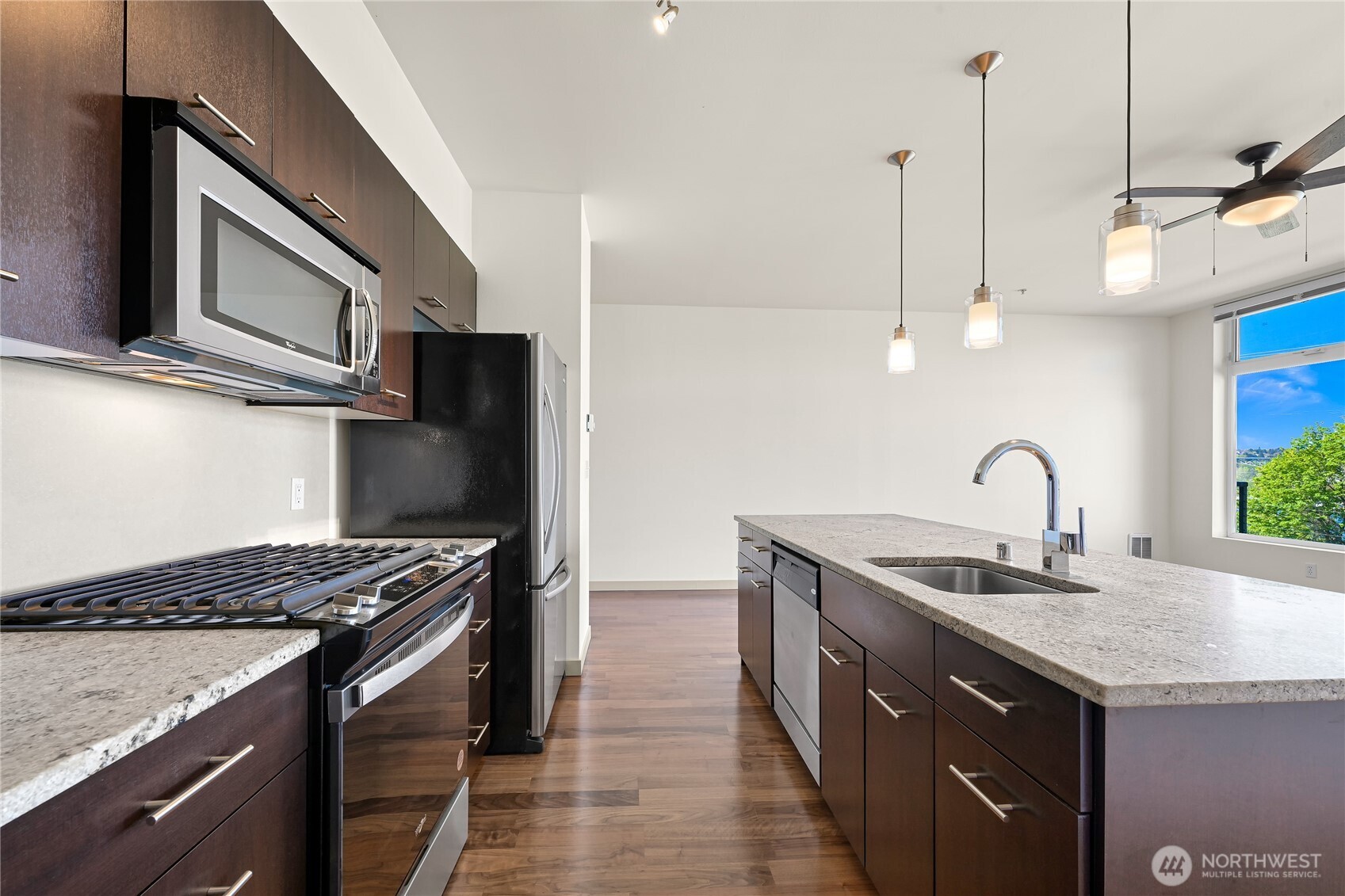 2960 Eastlake Avenue E Unit: 307
