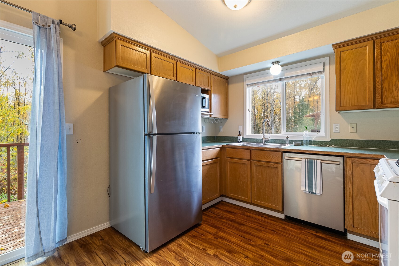 1414 Fruitland Dr
