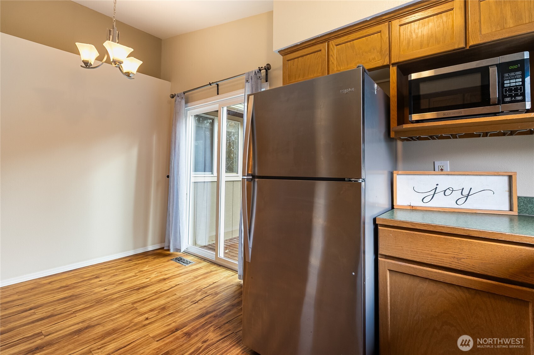 1414 Fruitland Dr