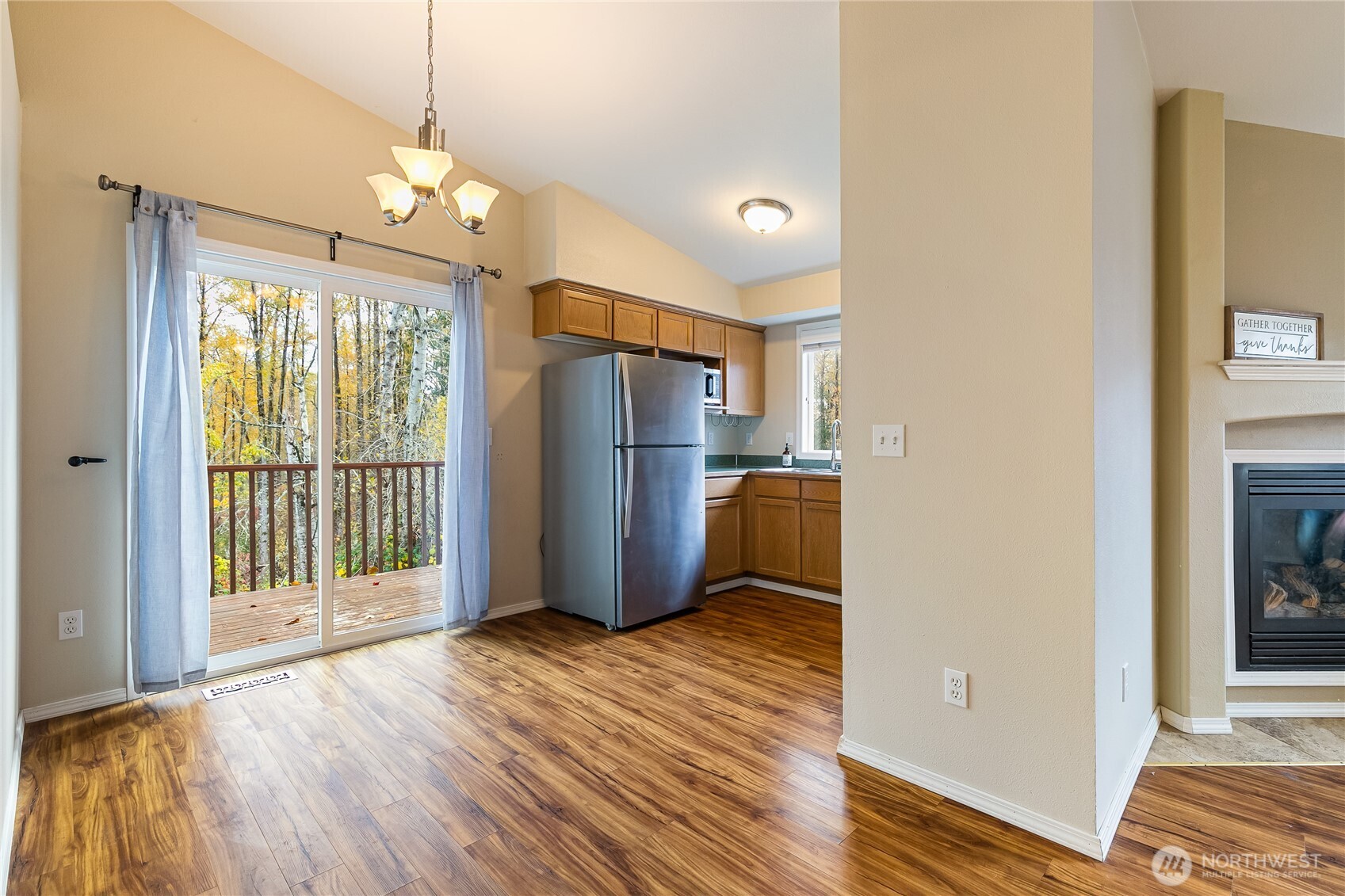 1414 Fruitland Dr