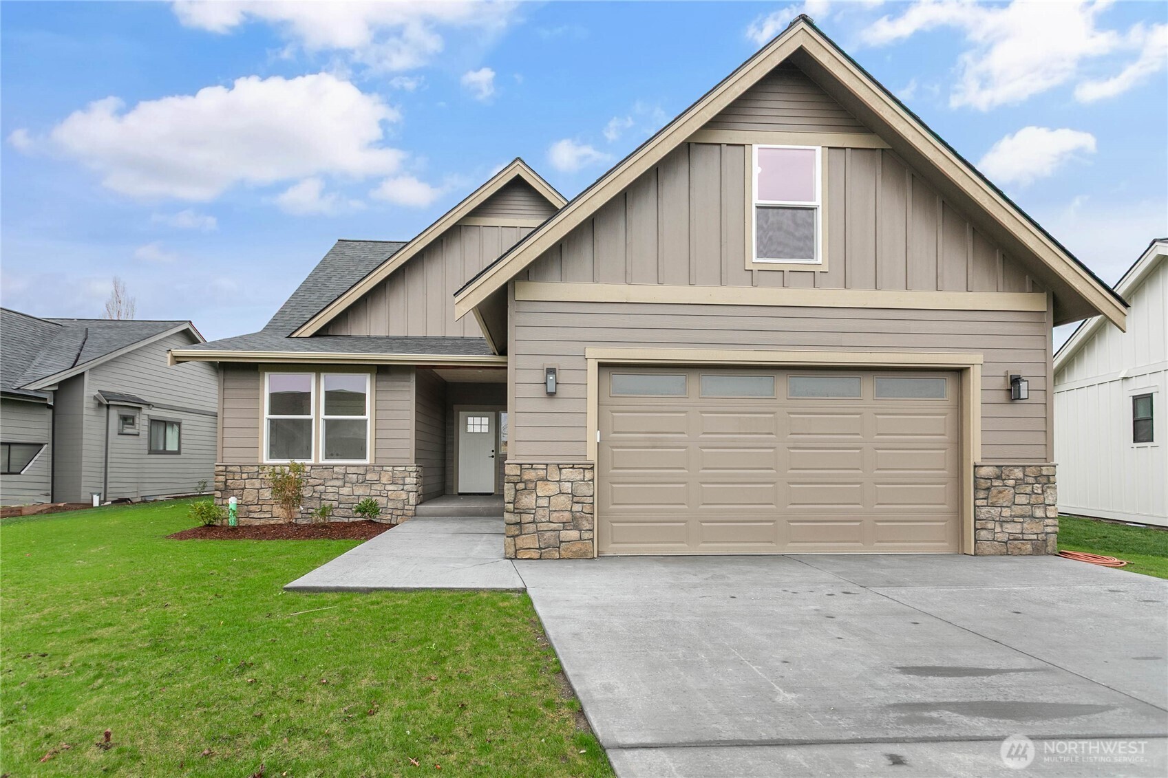 2027 Steelhead Way