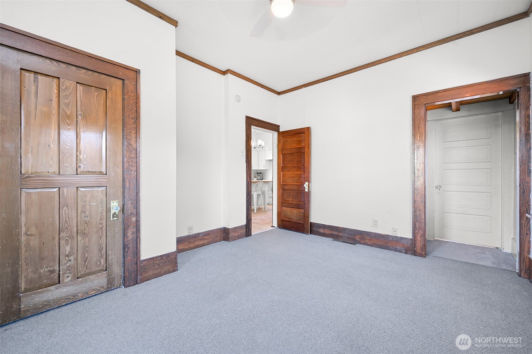 1006 Grover Street