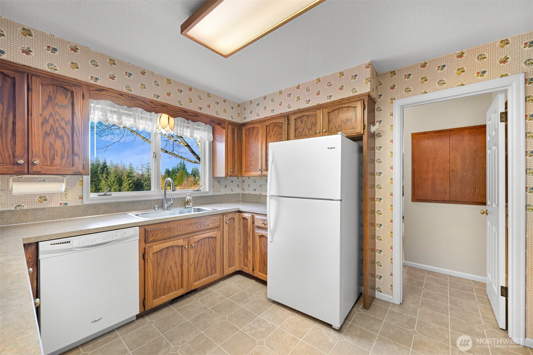 6049 Medcalf Road