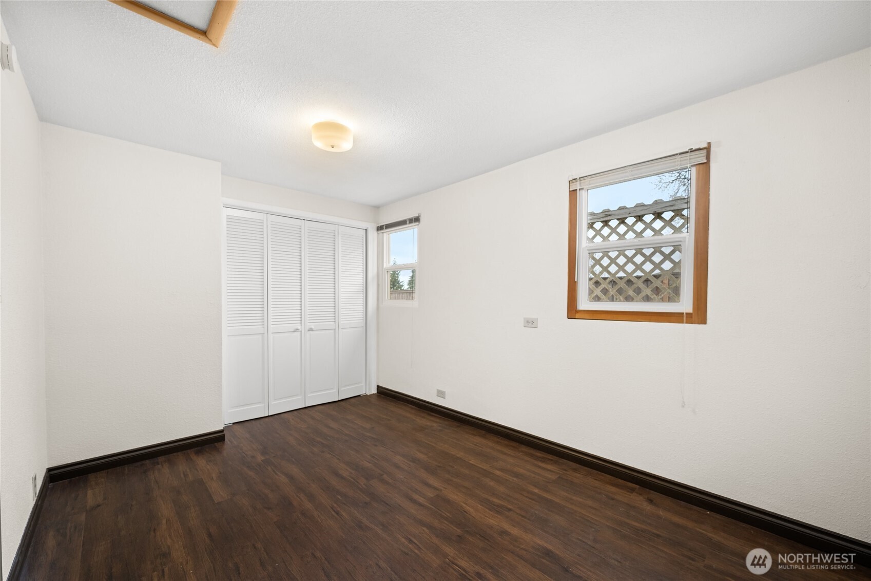 2304 Crestline Drive