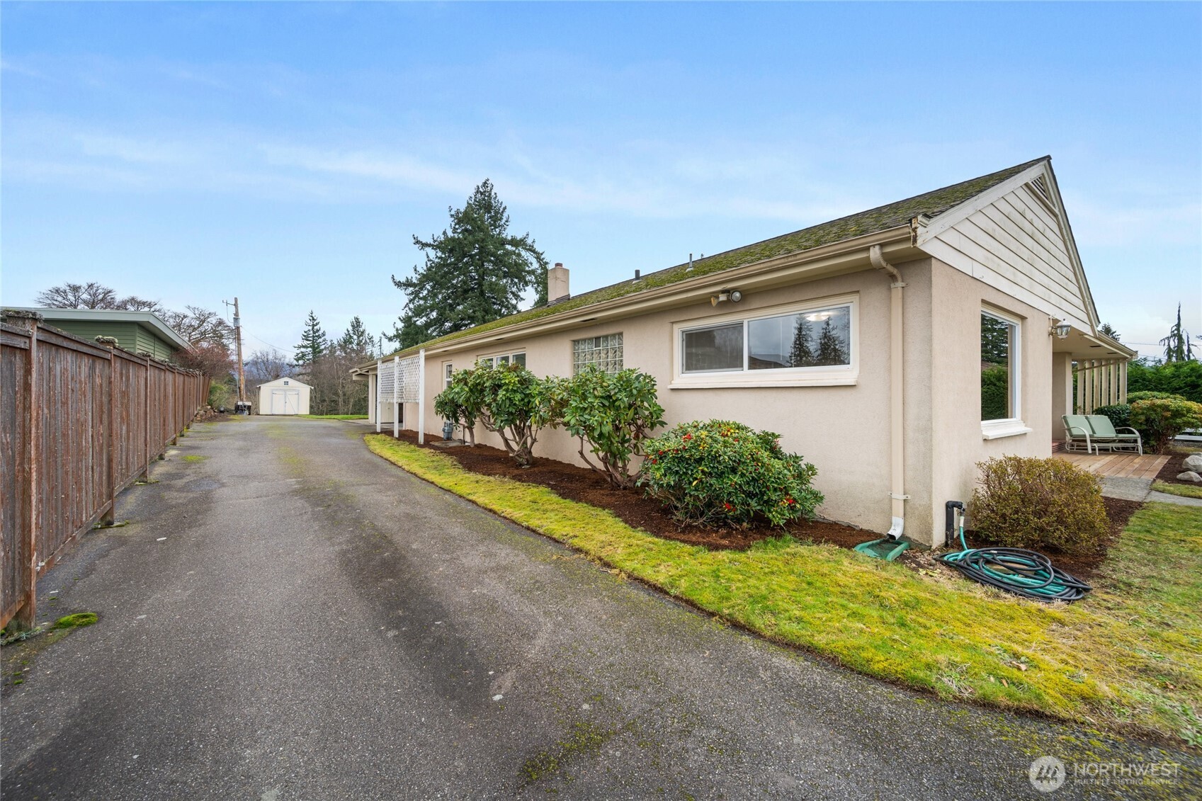 2304 Crestline Drive