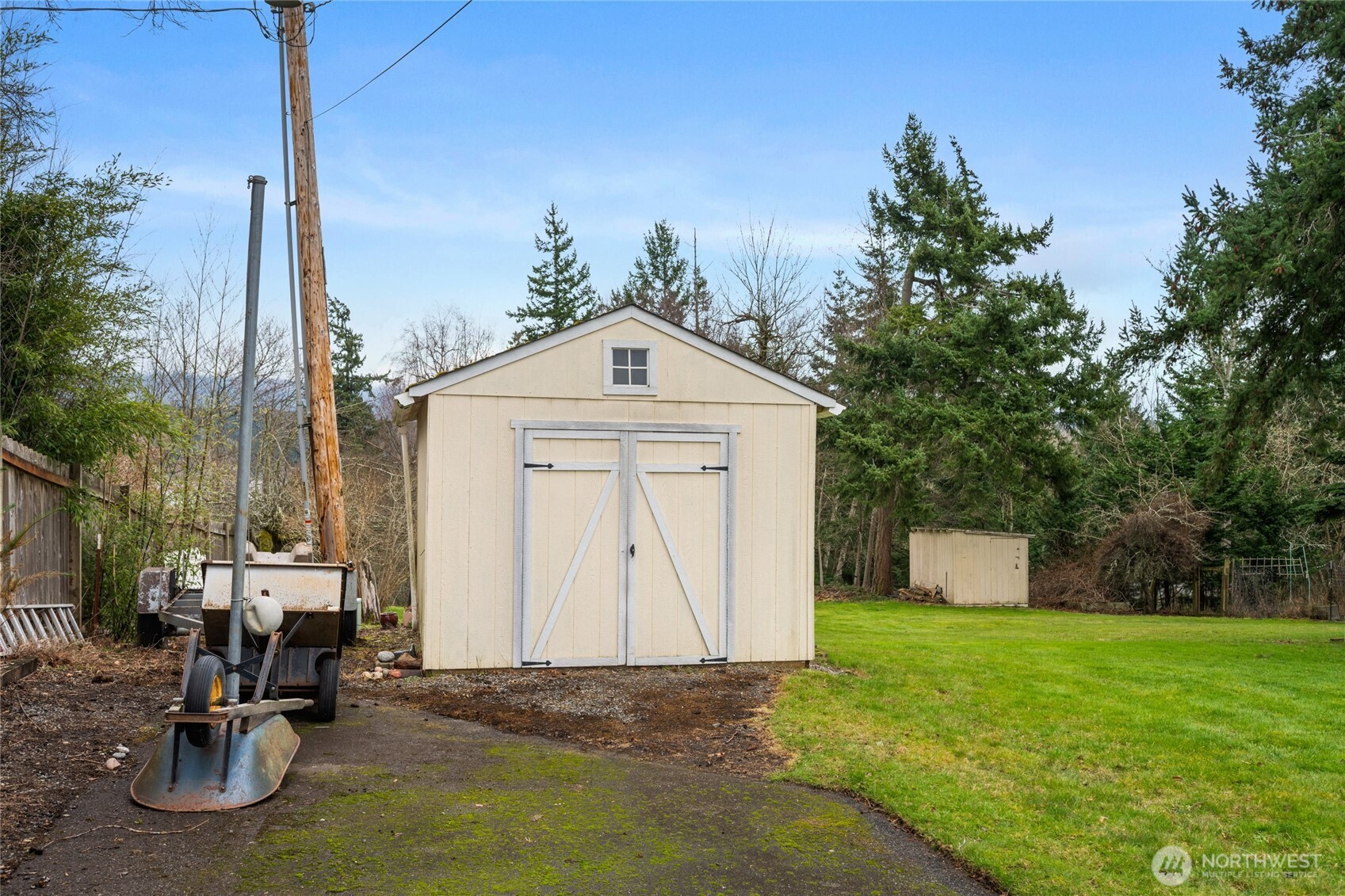 2304 Crestline Drive