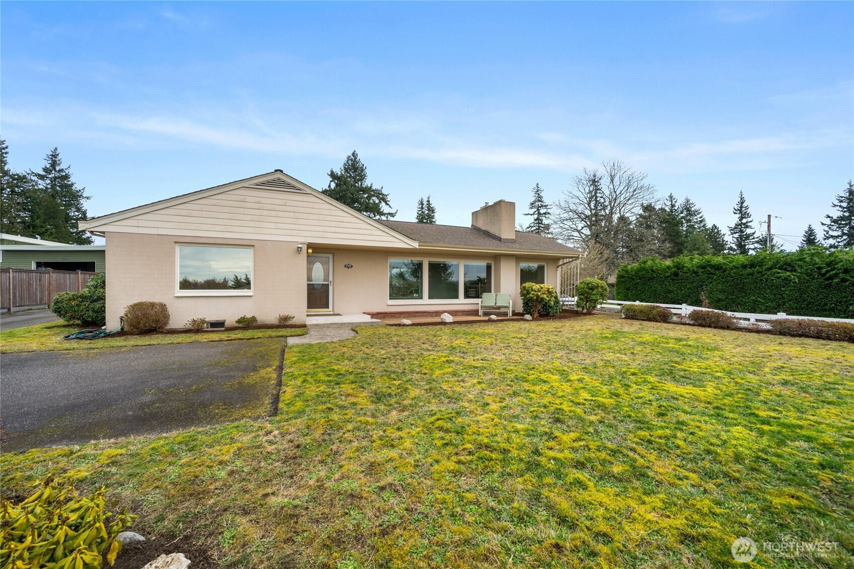 2304 Crestline Drive
