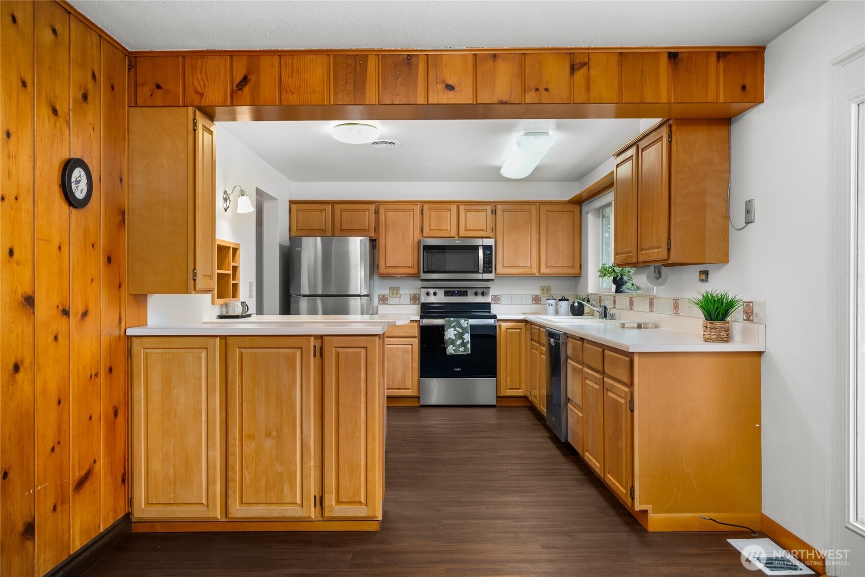 2304 Crestline Drive