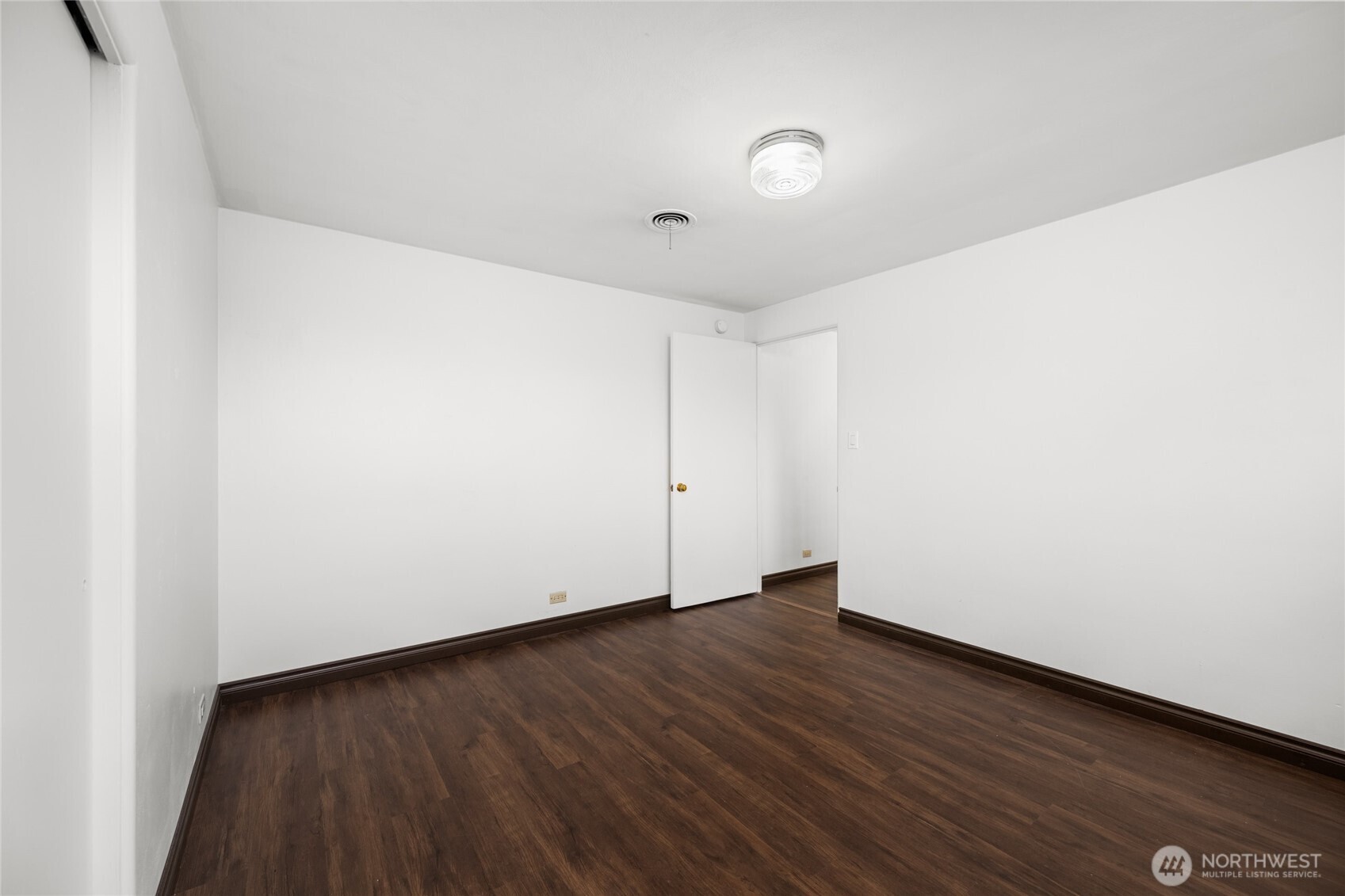 2304 Crestline Drive