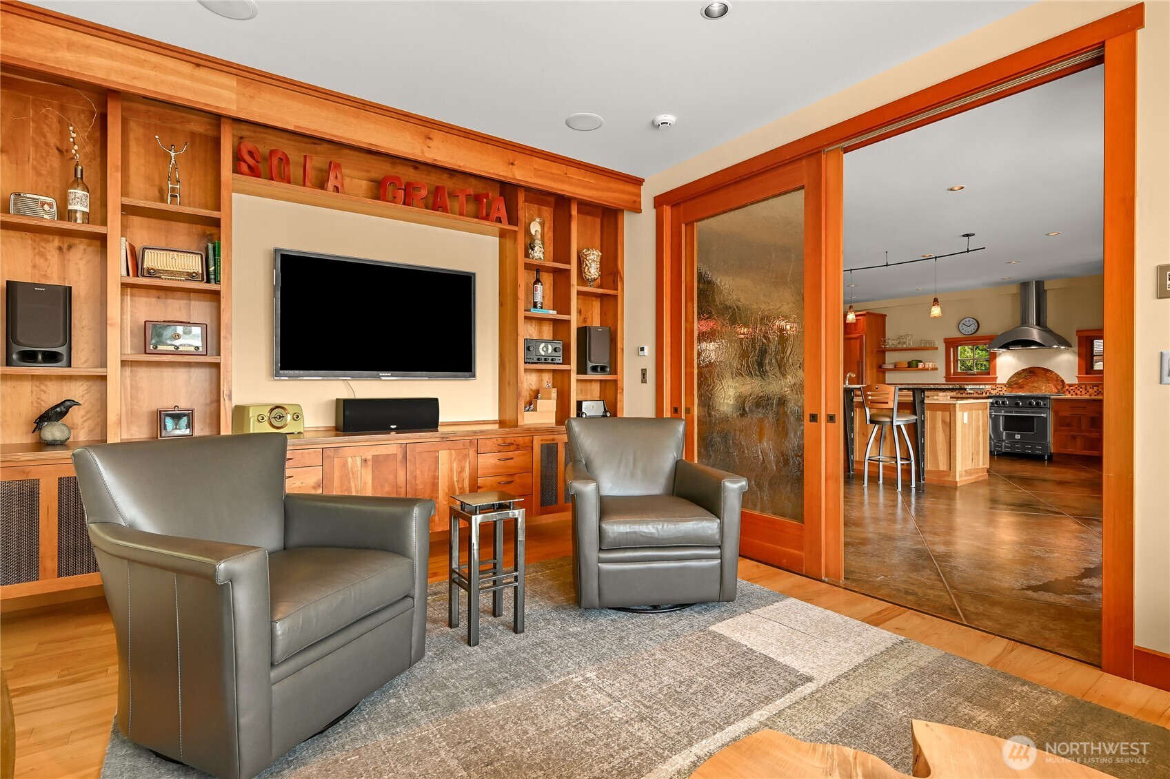 2593 Northshore Road