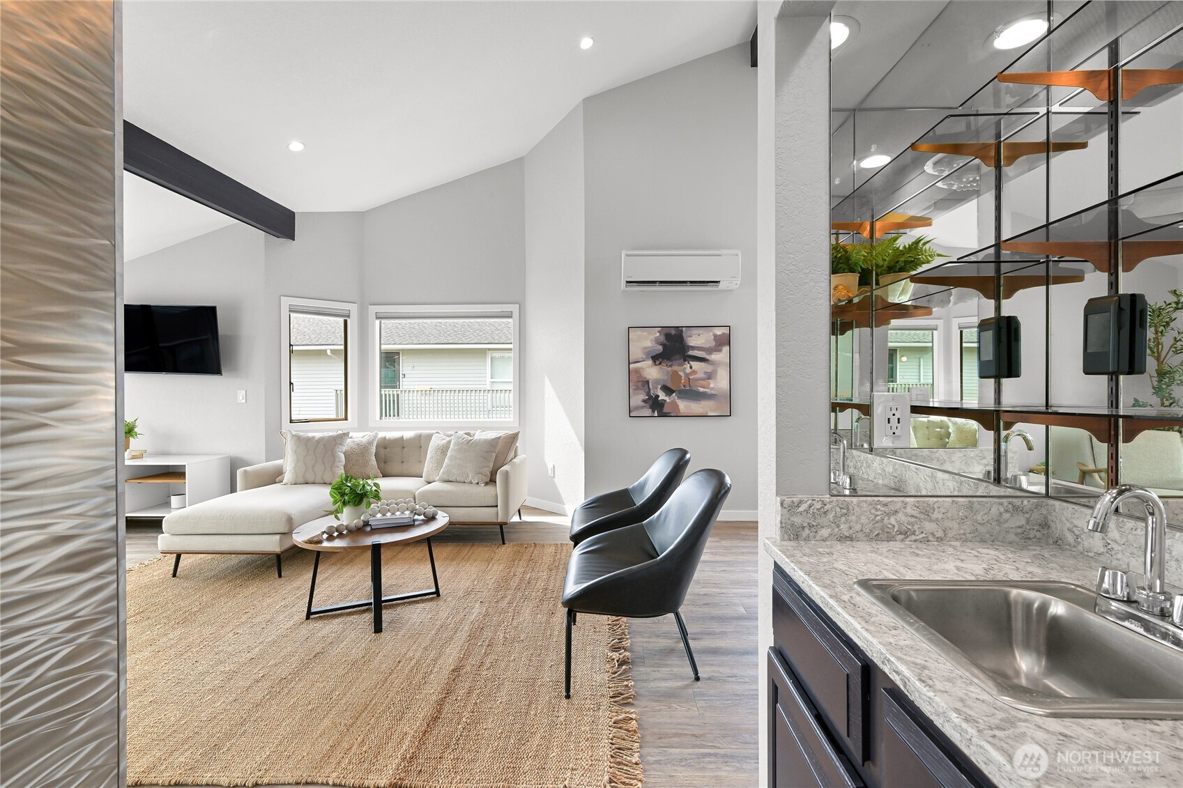 708 Poplar Drive Unit: 1