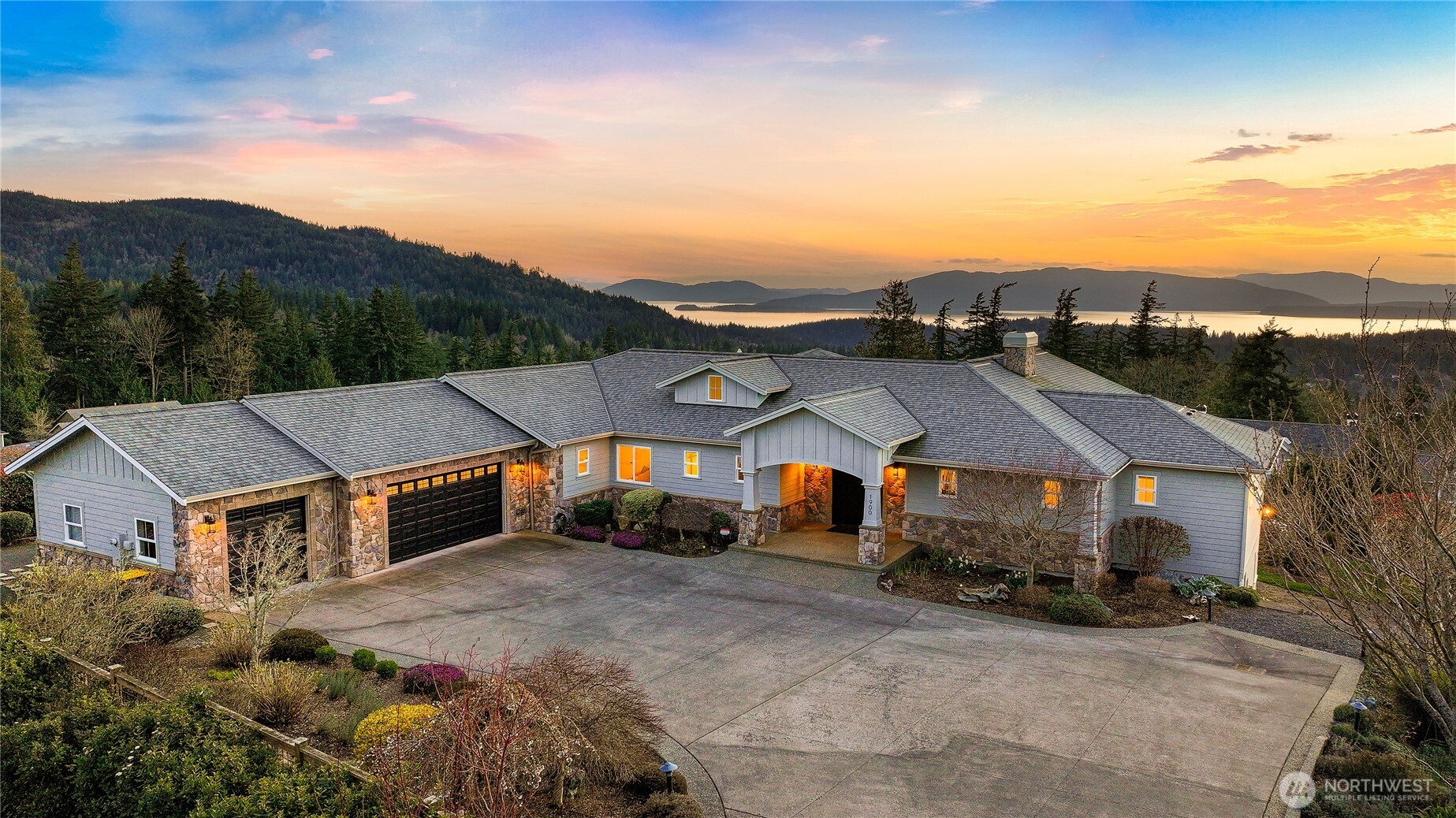 1900 Samish Crest Way