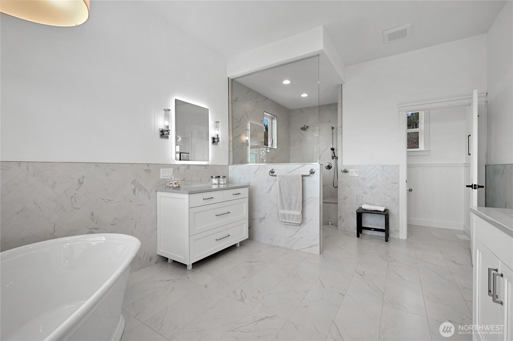 1900 Samish Crest Way