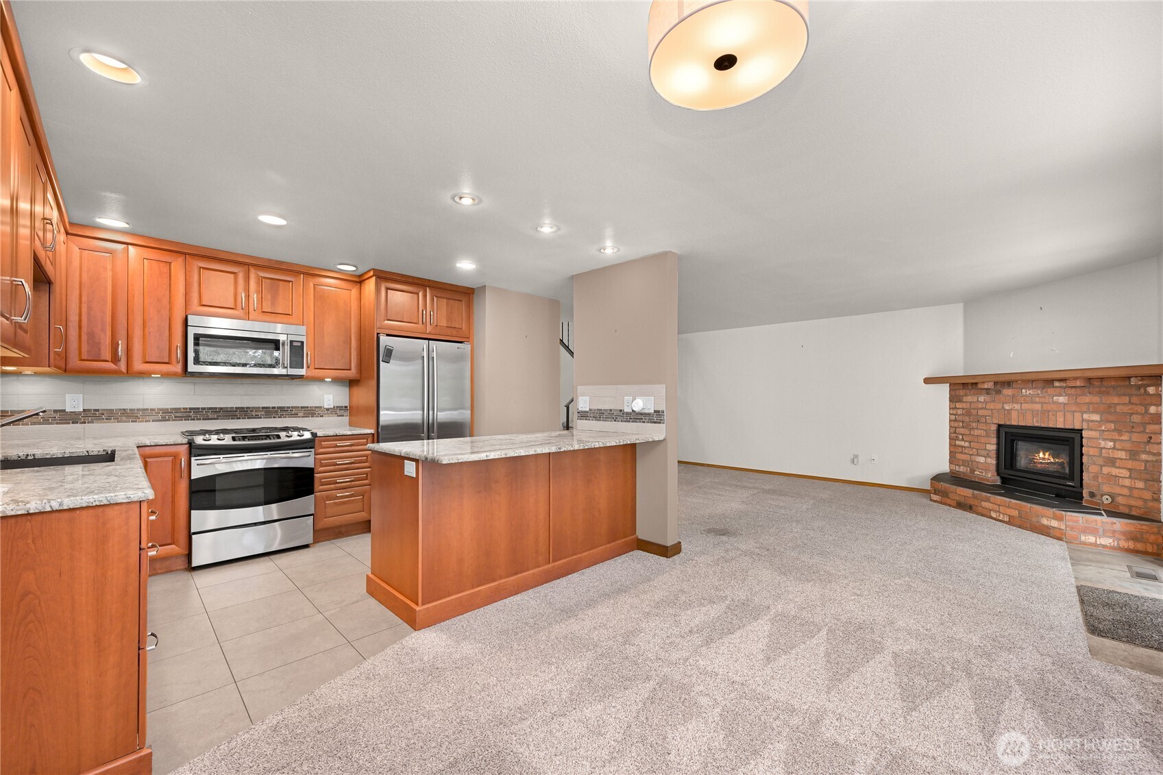 2142 Birch Circle