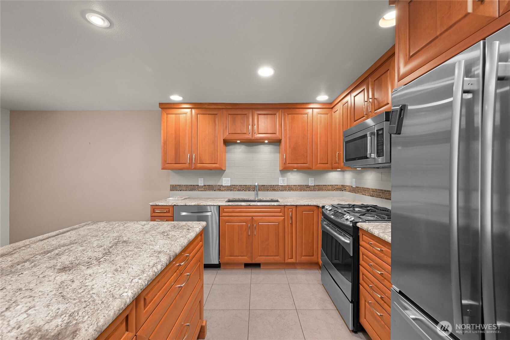 2142 Birch Circle