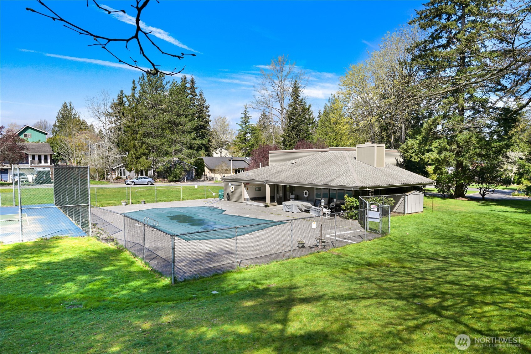 2142 Birch Circle