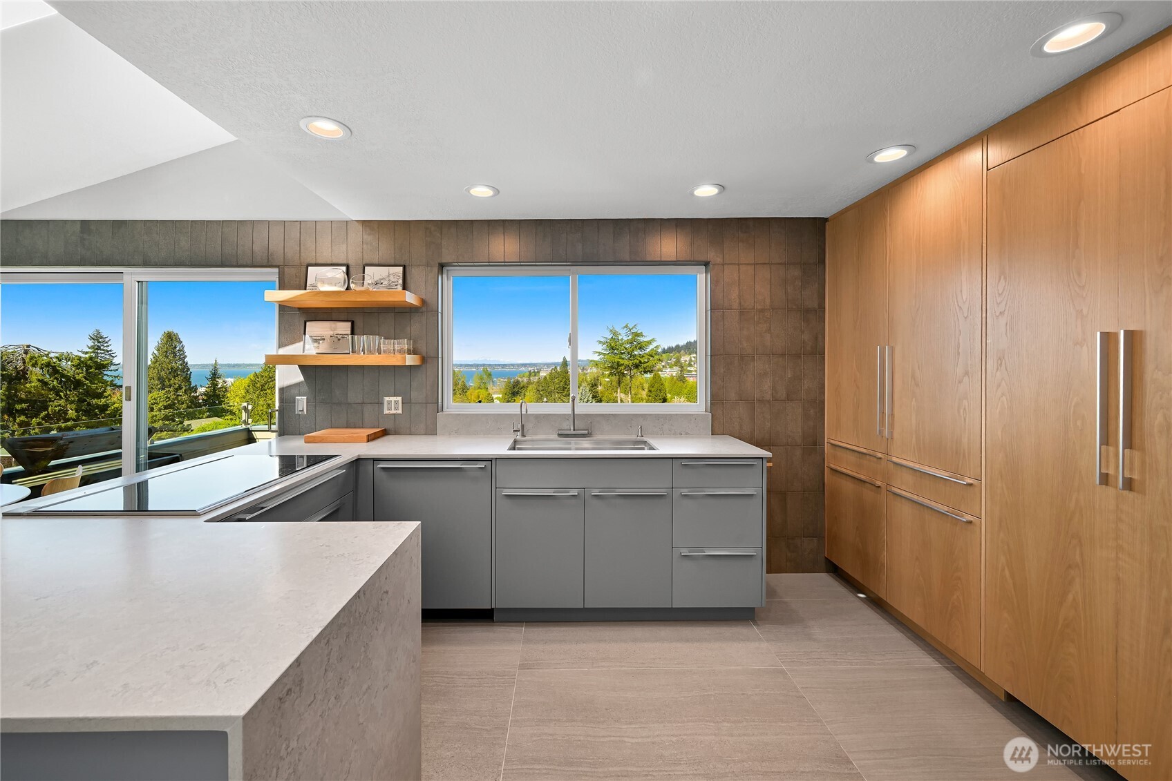 220 Bayside Road