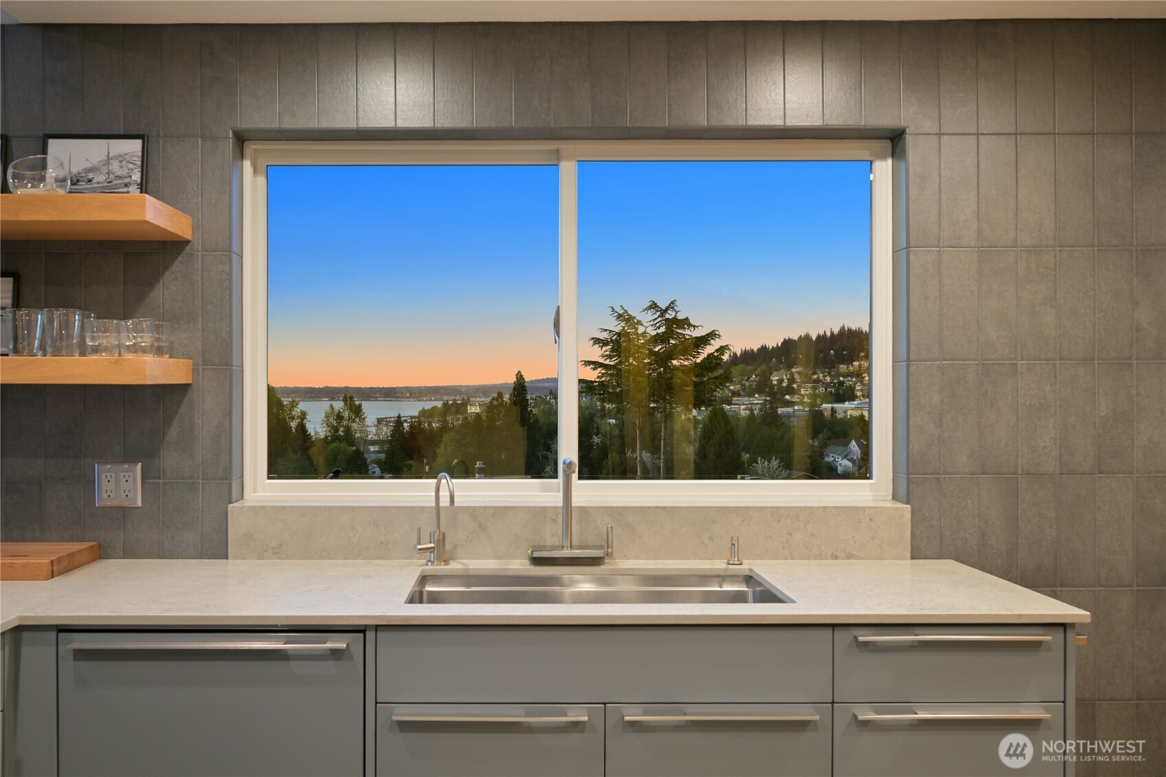 220 Bayside Road