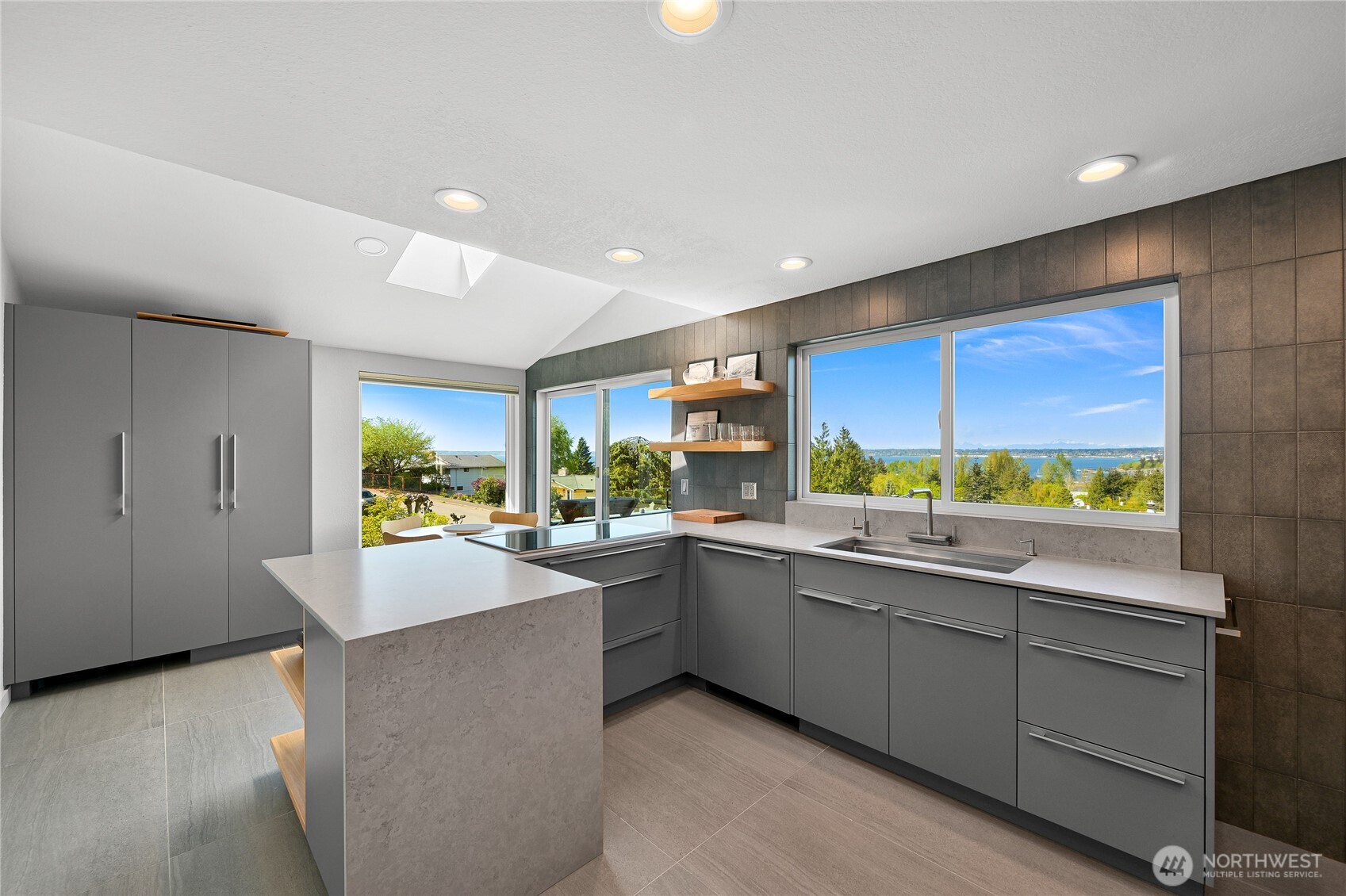 220 Bayside Road