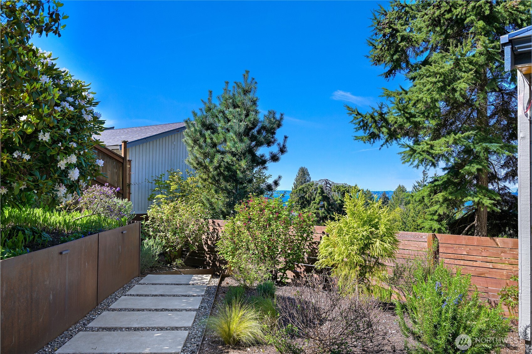 220 Bayside Road