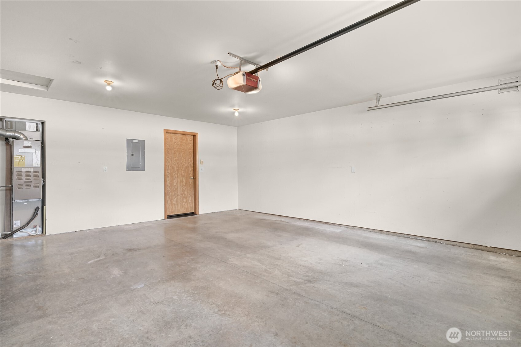 4646 Boardwalk Drive