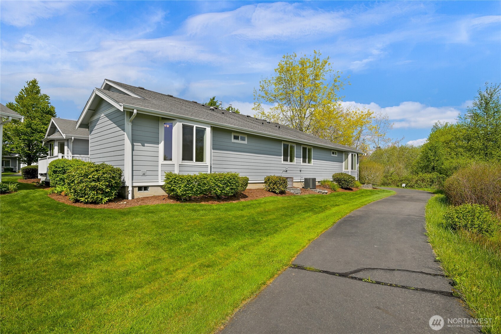 4646 Boardwalk Drive