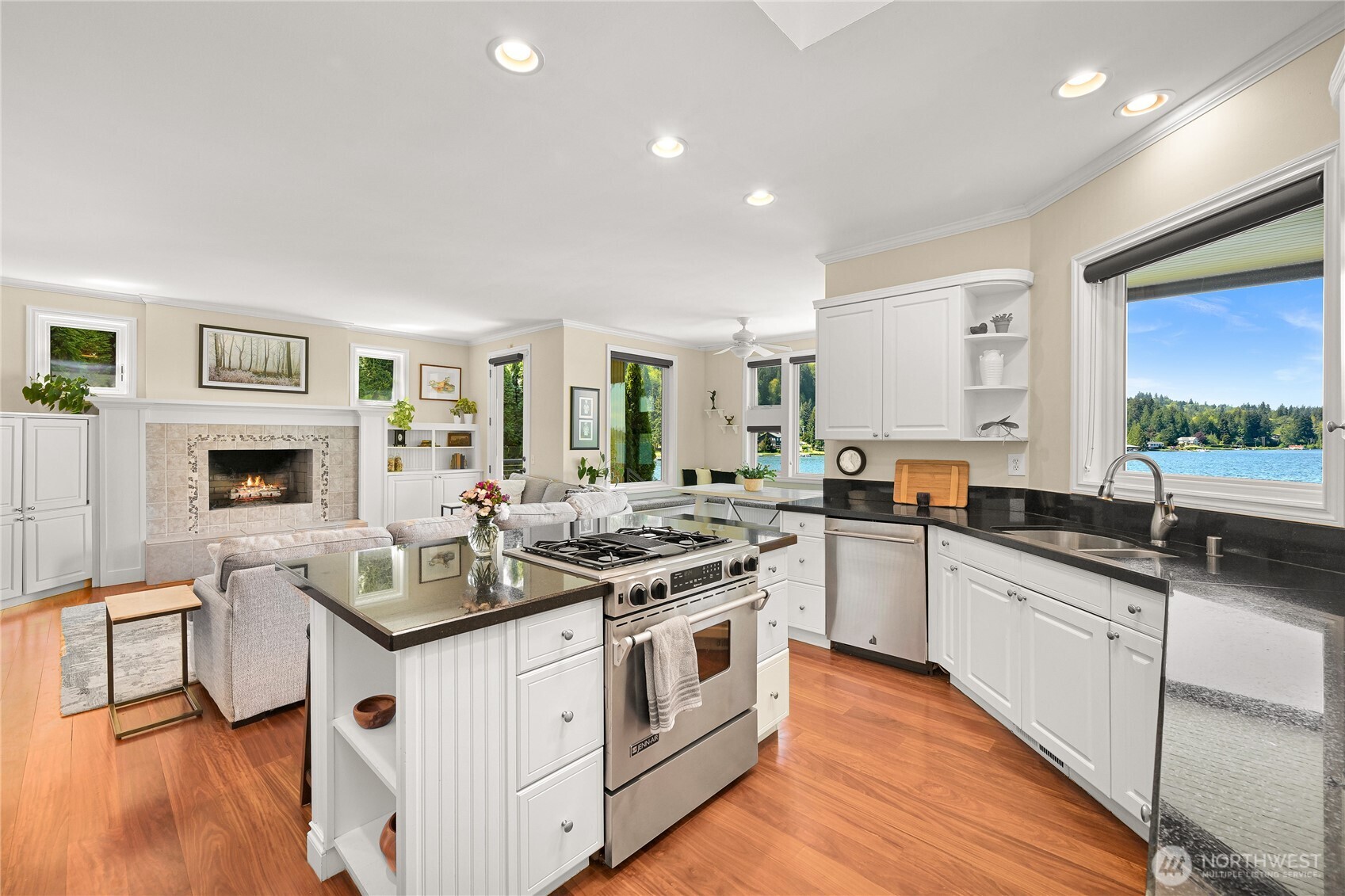 21 Strawberry Point Road