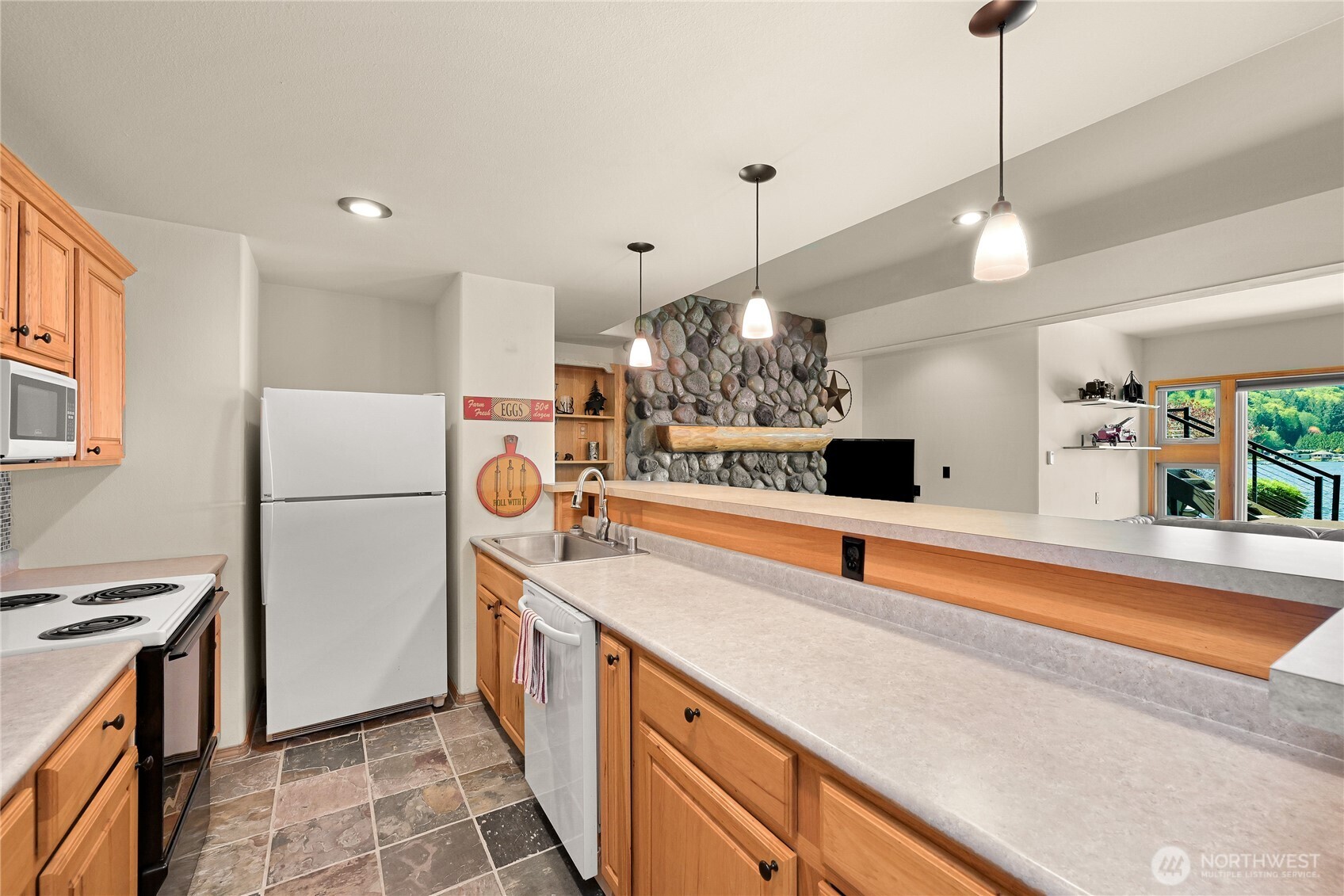 21 Strawberry Point Road