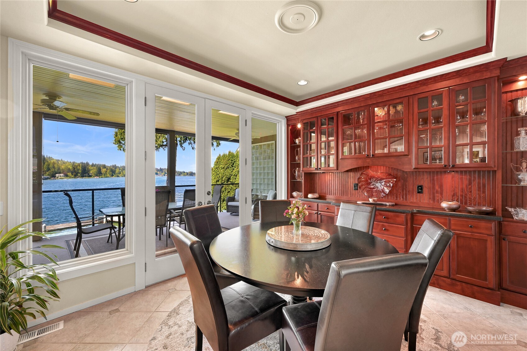 21 Strawberry Point Road