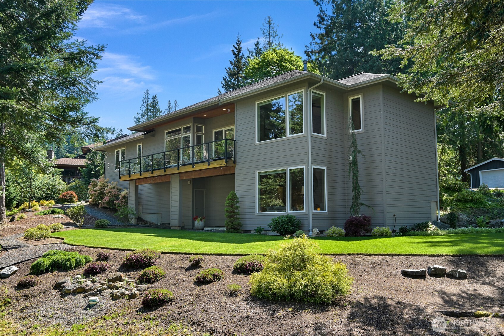 28 Strawberry Point Road
