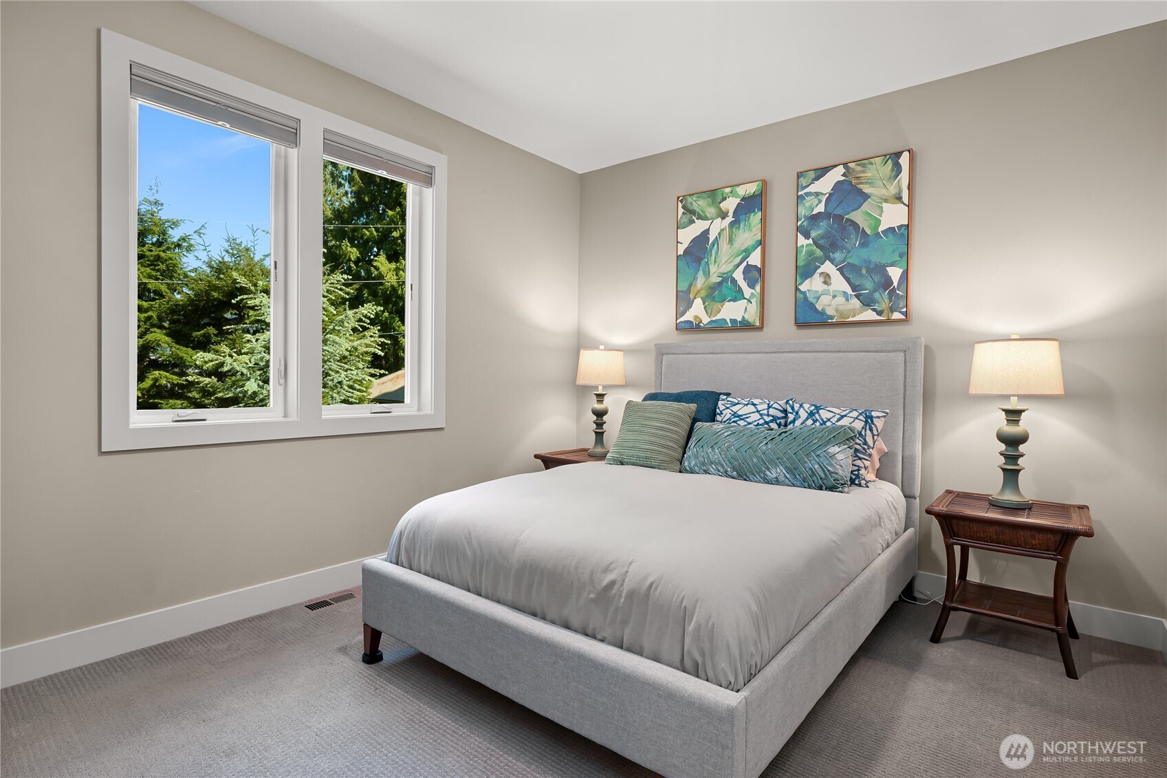 28 Strawberry Point Road