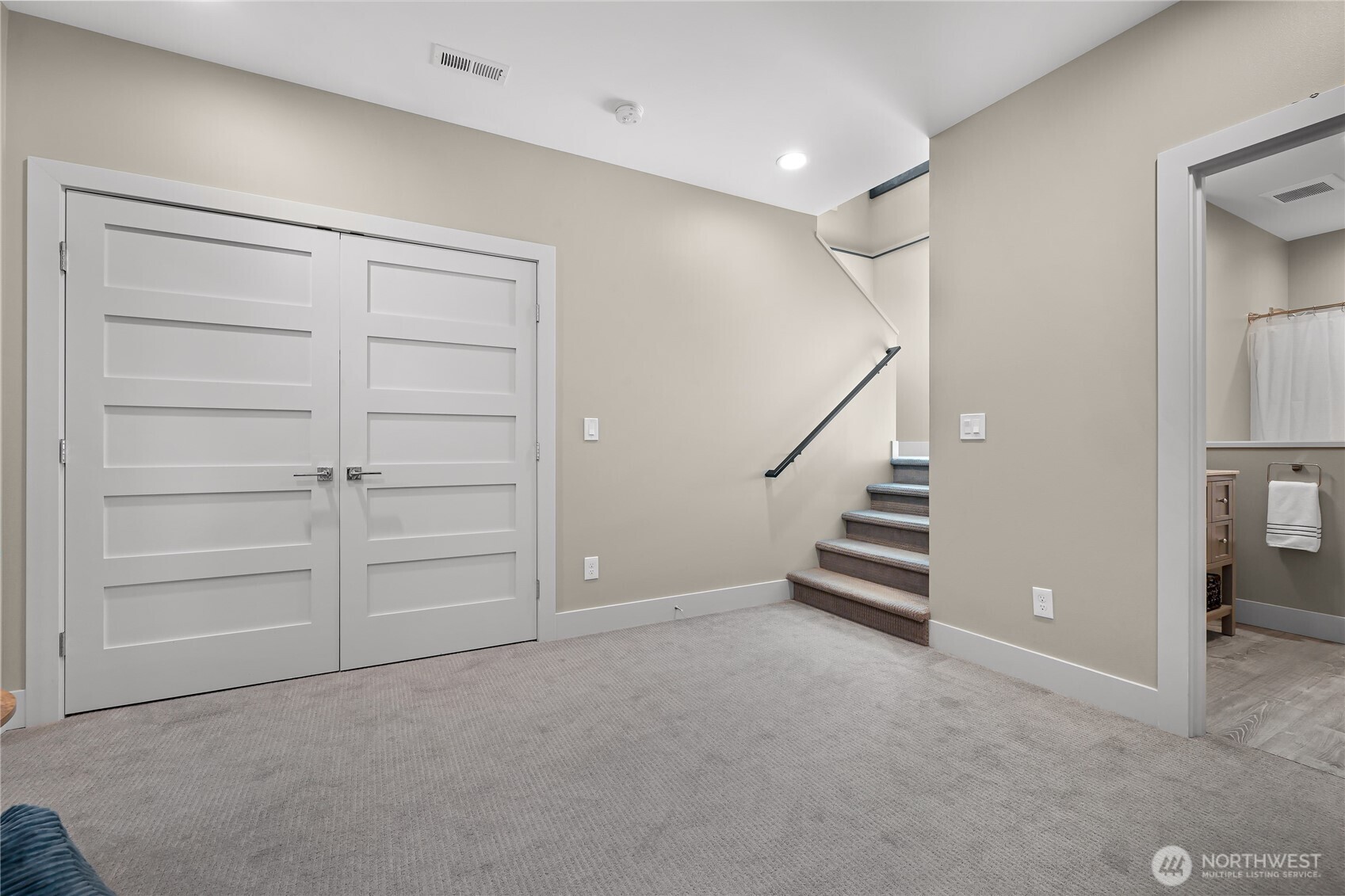 28 Strawberry Point Road