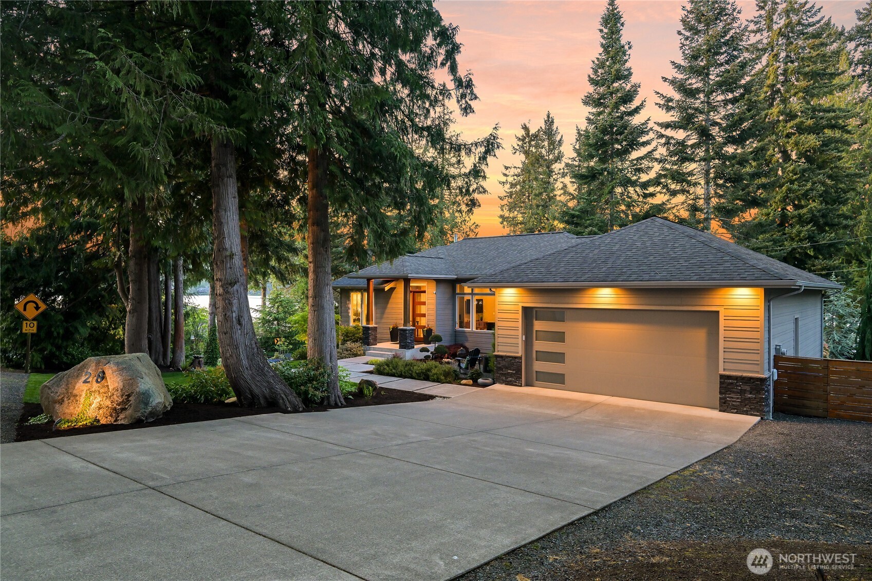 28 Strawberry Point Road
