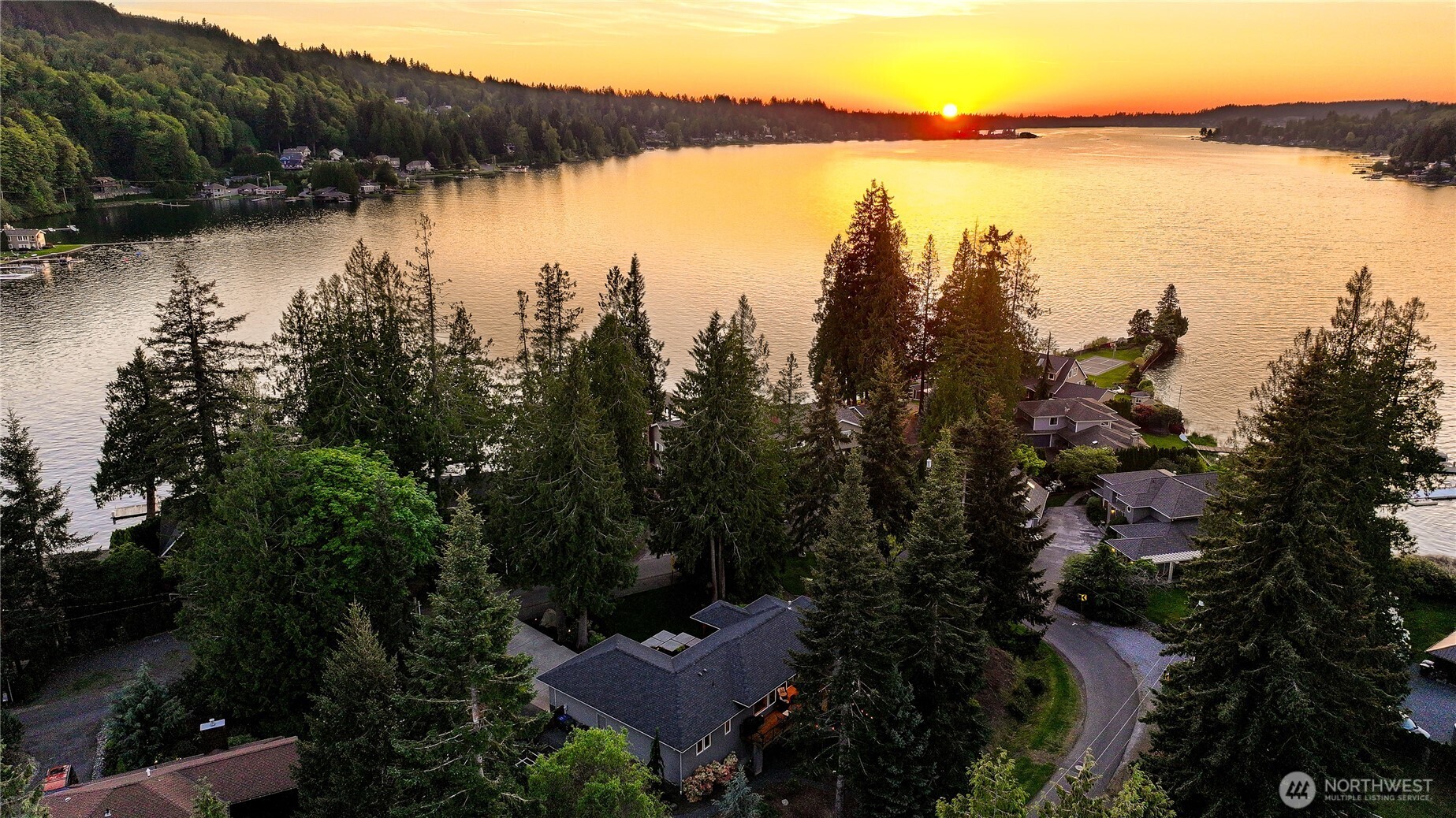28 Strawberry Point Road