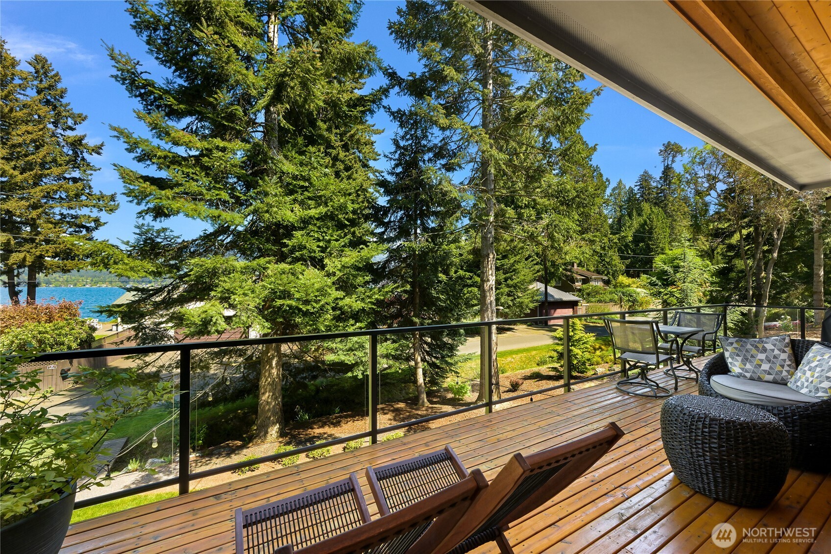 28 Strawberry Point Road