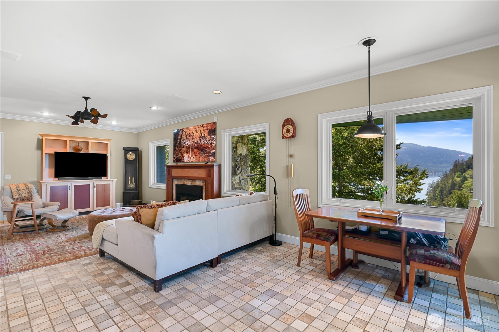 420 S Clarkwood Drive
