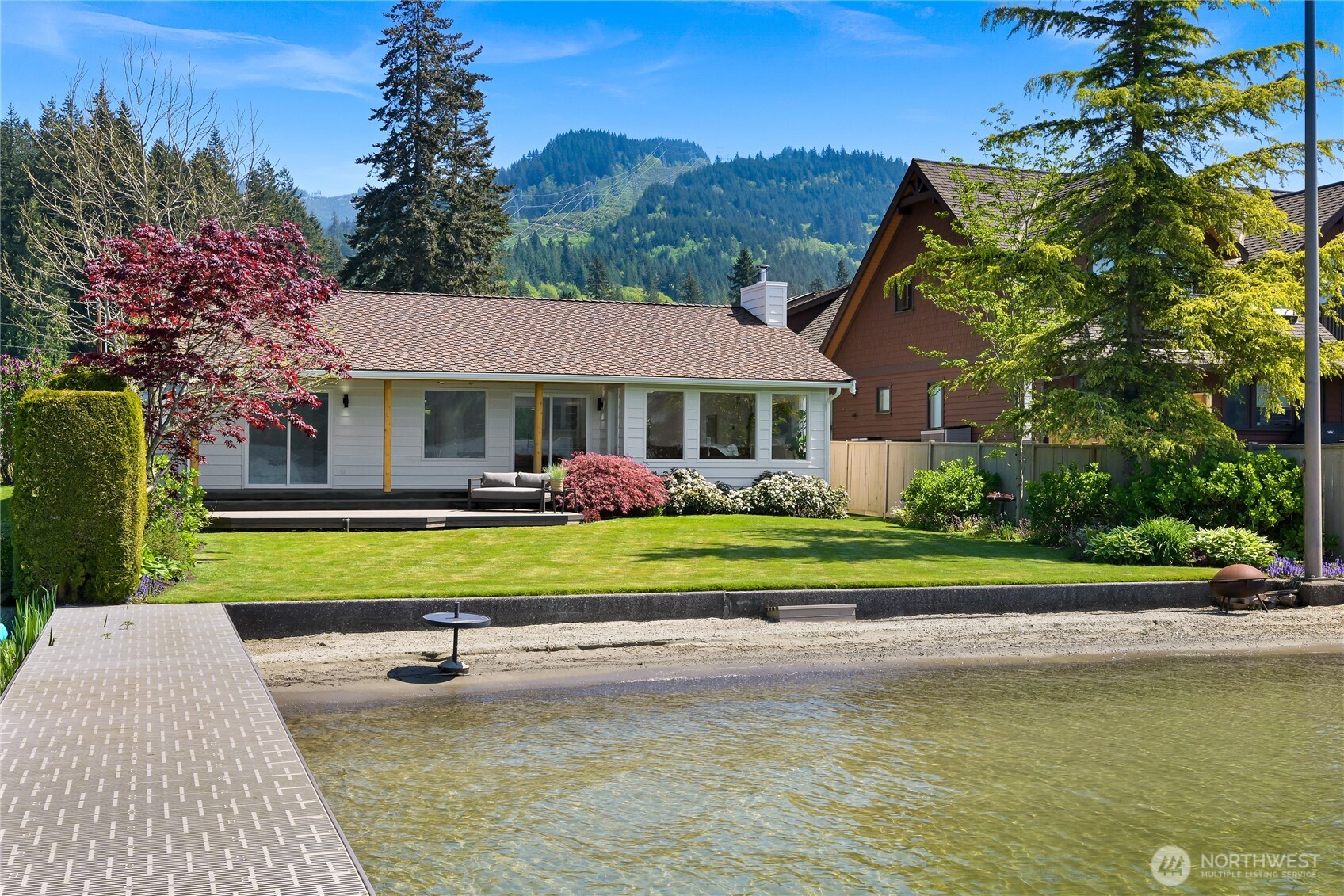3187 Northshore Road