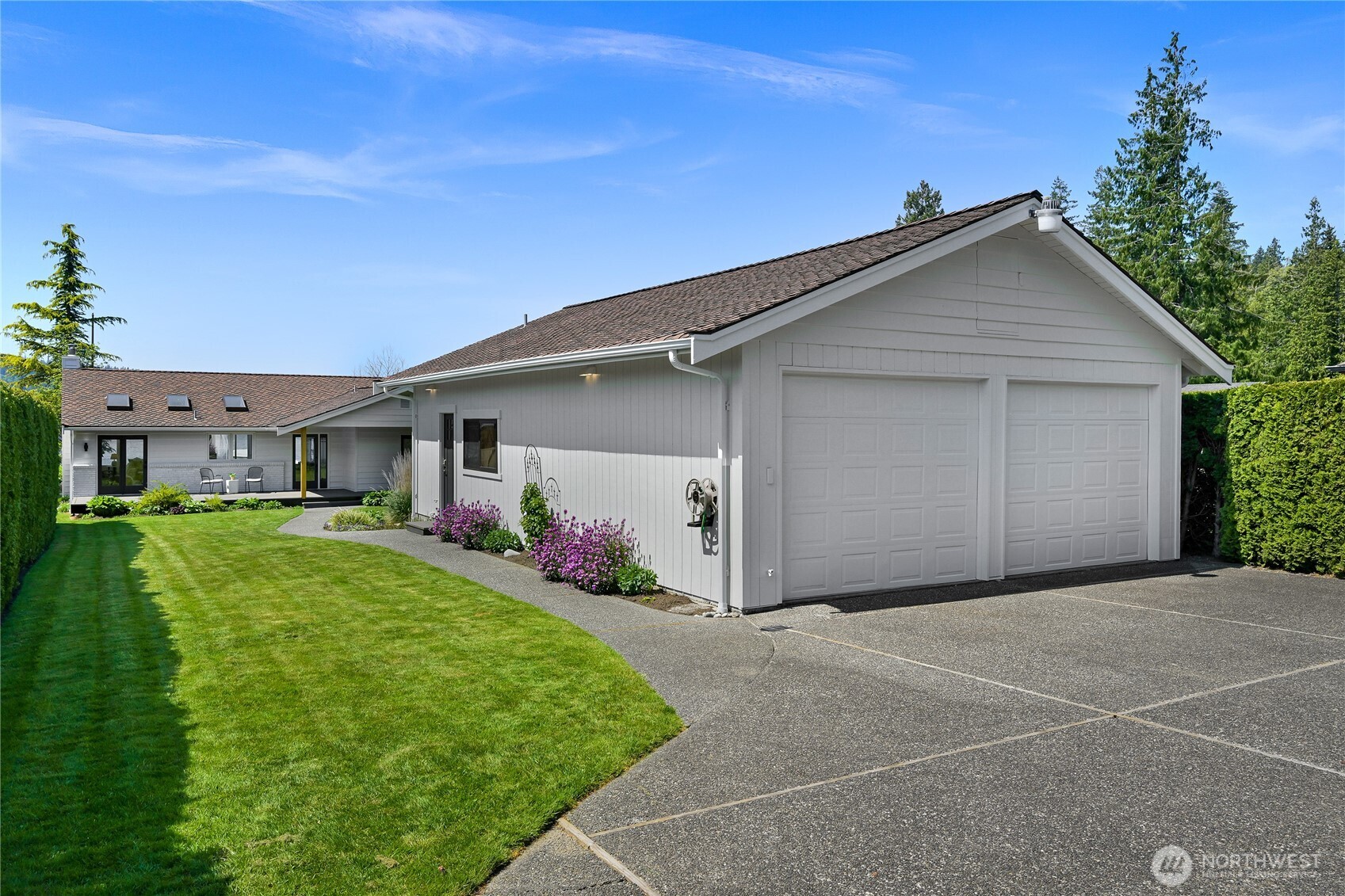 3187 Northshore Road