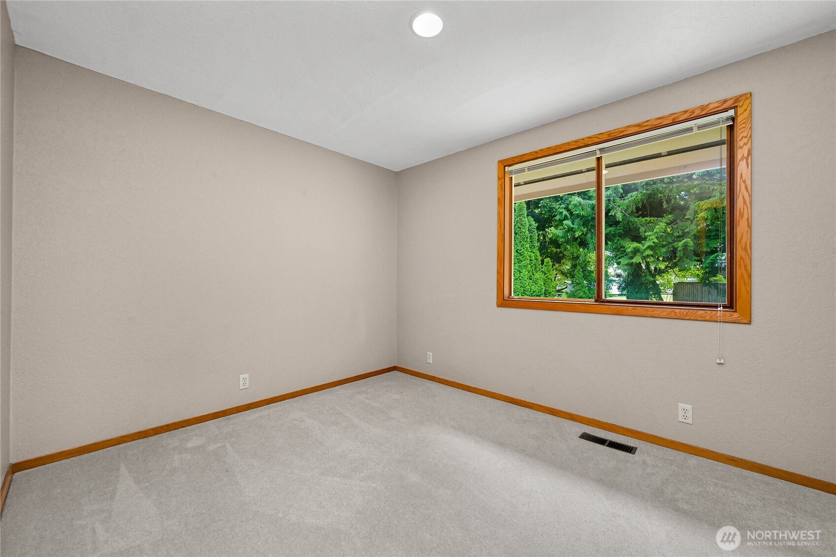 208 Hawthorn Road