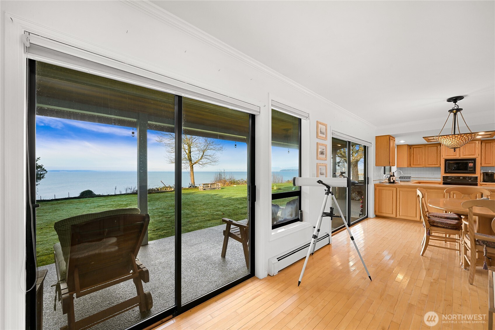 8539 Semiahmoo Drive