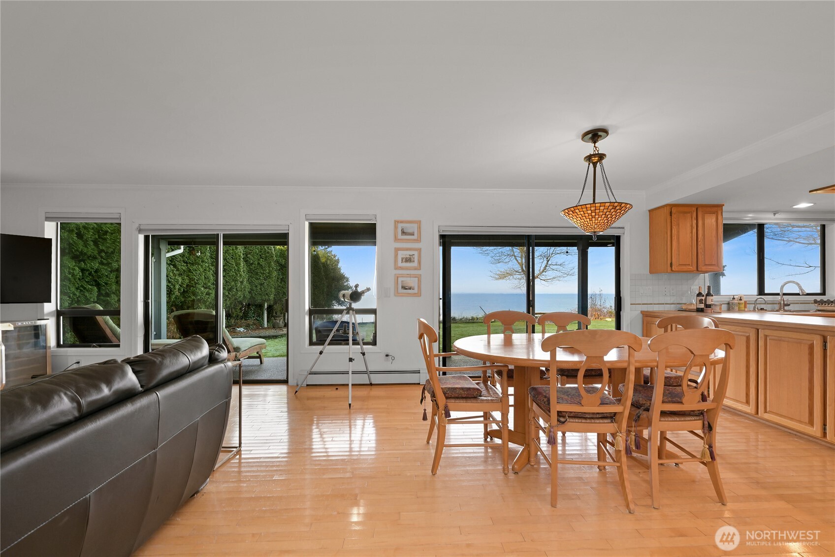 8539 Semiahmoo Drive