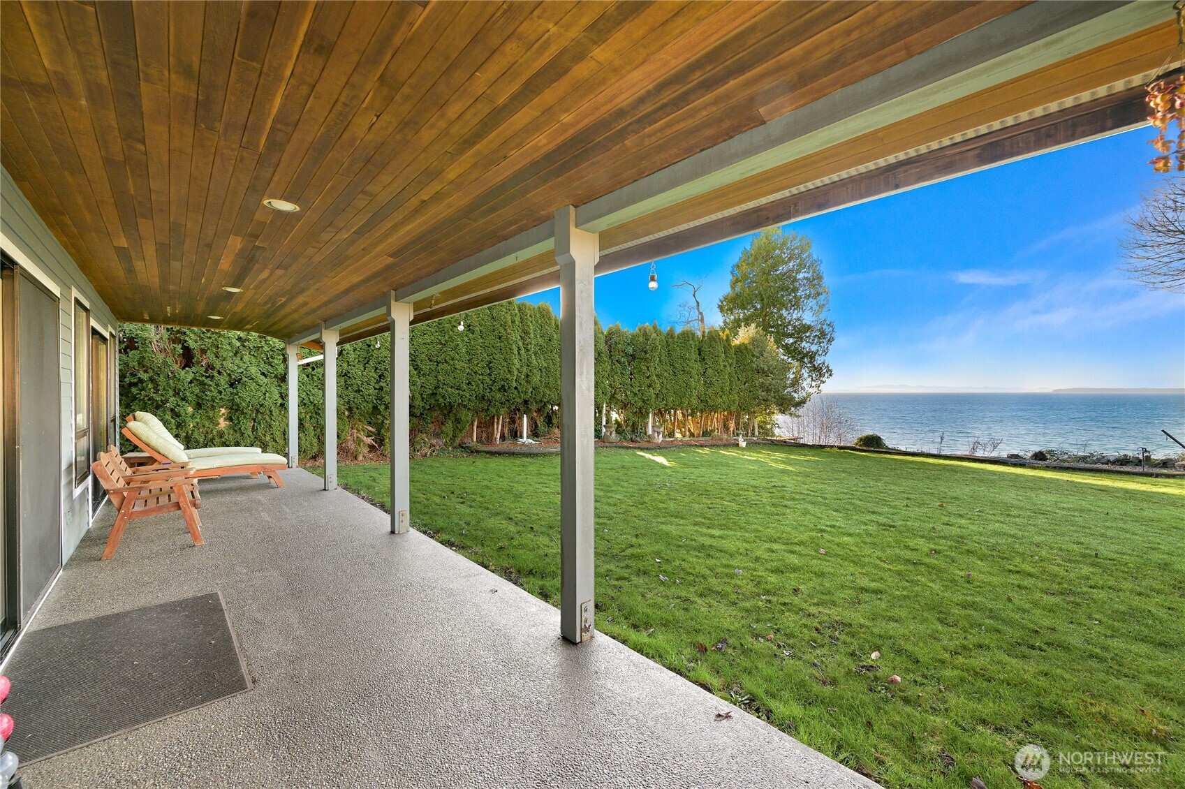 8539 Semiahmoo Drive